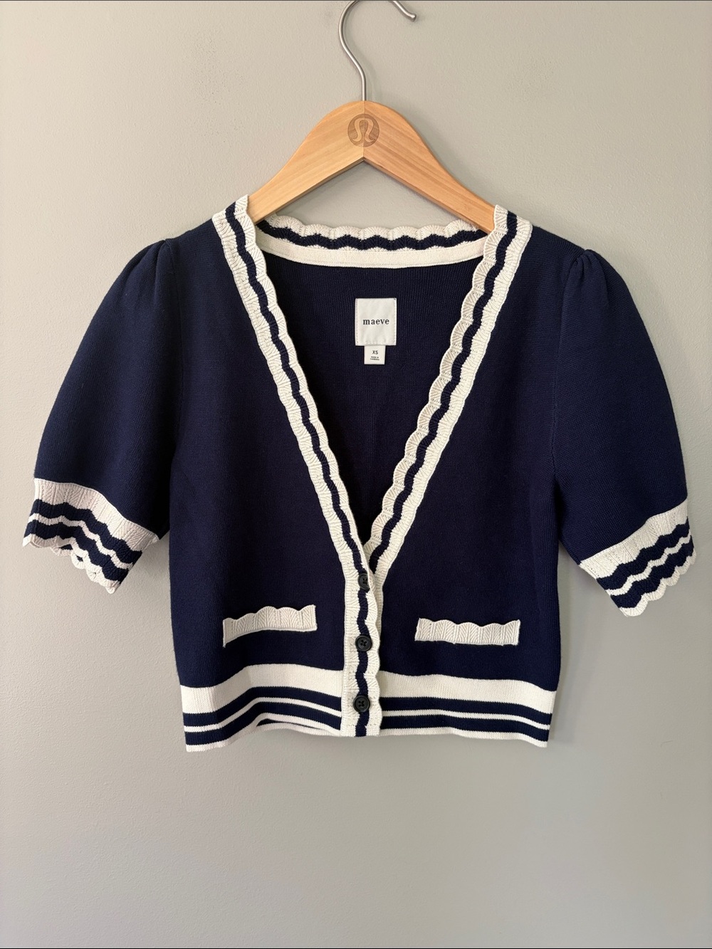 Anthropologie Maeve Short Sleeve‎ Cardigan XS Preppy Stripe Scallop Trim Blue
